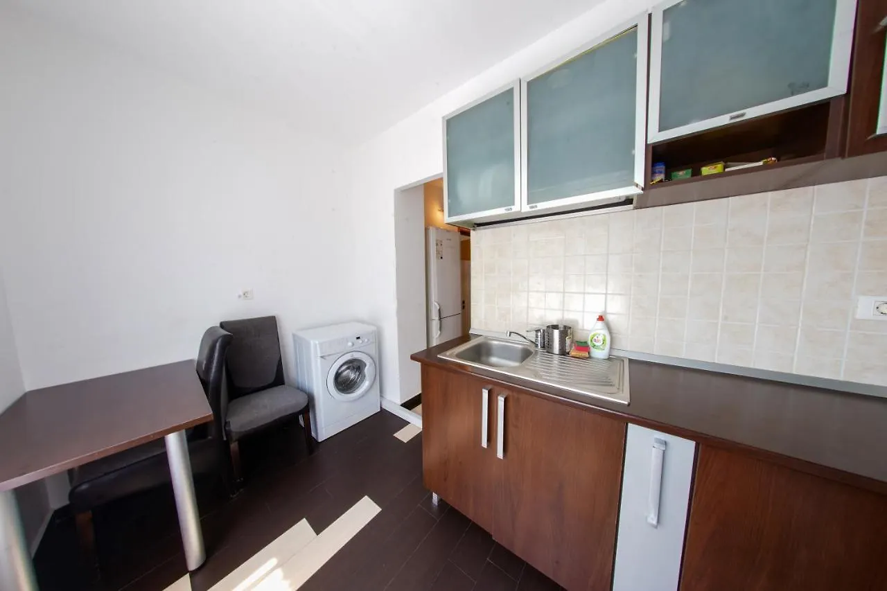 Ferienwohnung Sun Plaza Studio With Self Check In And Wifi Bukarest